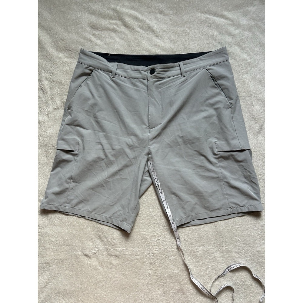 32 Degrees Shorts Mens Sz Gray COOL Stretch Lined Pockets Athletic Summer Hiking